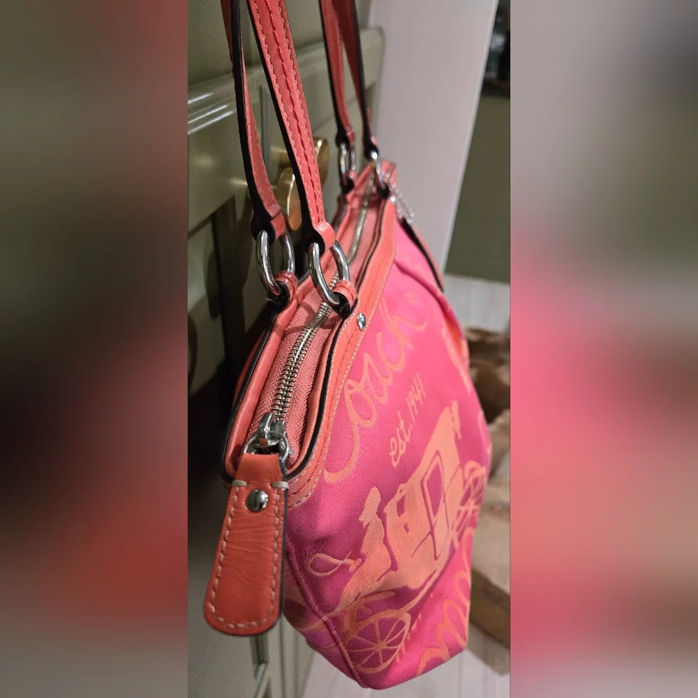 C- Coach rare pink peachy/orange Horse Carriage Pleated Tote Shoulder Bag F… - Picture 5 of 10